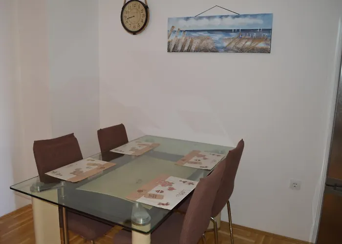 Quattro Apartman *